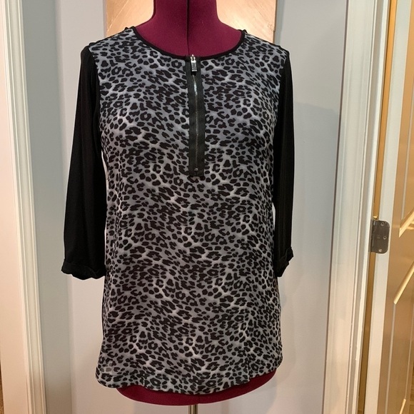 Vince Camuto Tops - Animal print Vince Camuto Blouse
